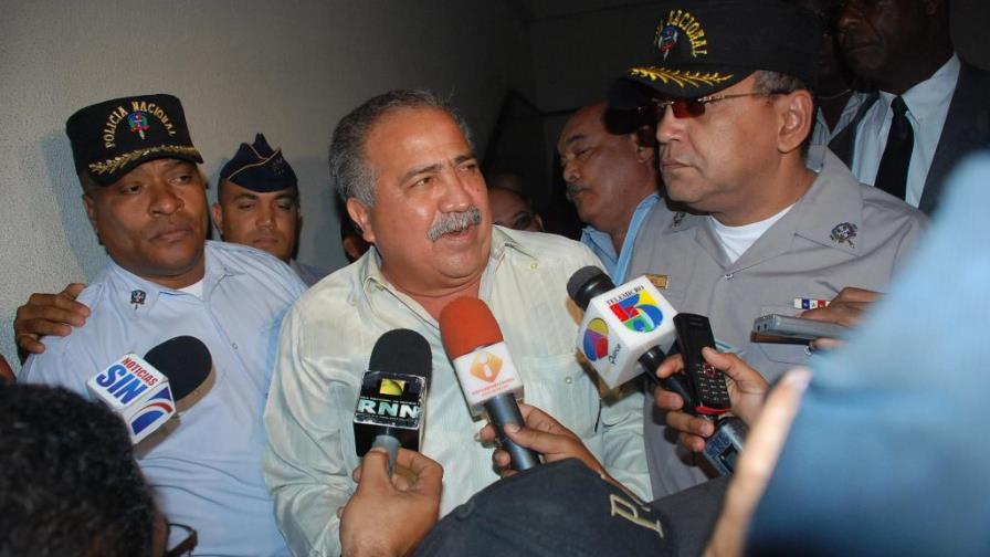 Tonty Rutinel pide reducir a RD$5 mil manutención de su hijo Tonty Rutinel pide reducir a RD$5 mil manutención de su hijo