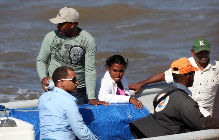 Aumenta a 19 número de cadáveres rescatados por naufragio