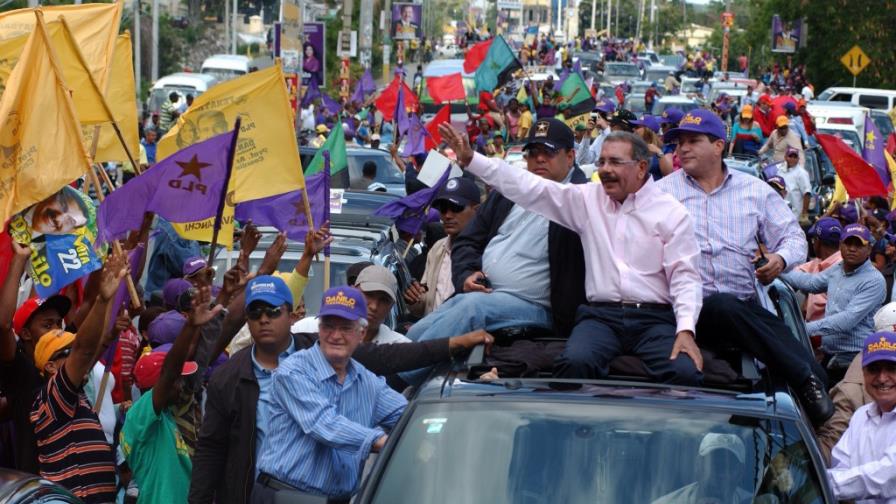 Danilo dice democracia peligraría con Mejía
