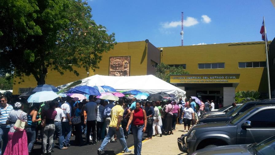 Descontento por lentitud en la entrega de credenciales electorales