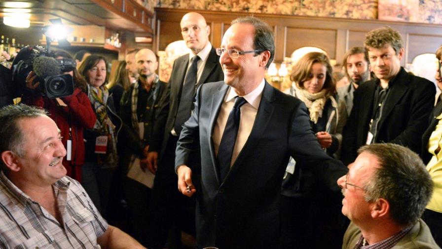 Prensa belga da como ganador a Hollande con el 52.3%