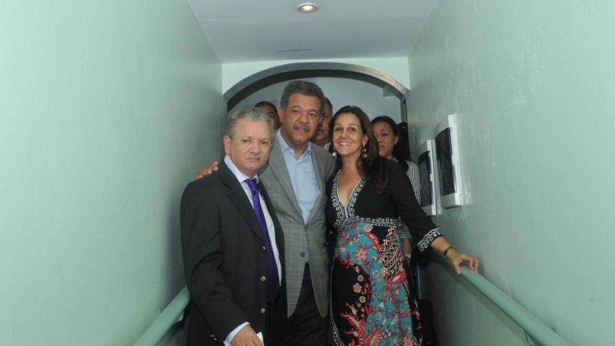 Presidente Fernández reinaugura clinica Doctor Virgilio Cedano en Higüey