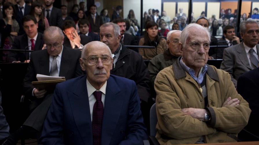 Videla, condenado a 50 años por robo bebés Videla, condenado a 50 años por robo bebés