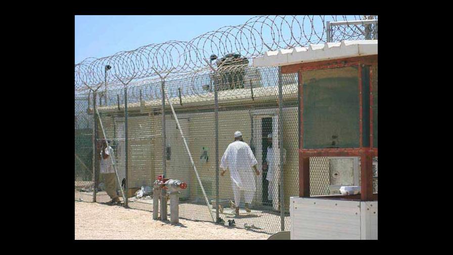 EEUU planea conectarse a Guantánamo con cable de fibra óptica