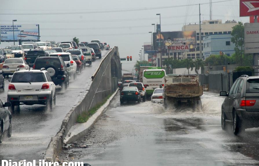 "Ernesto" provoca averías eléctricas e inundaciones Diario Libre