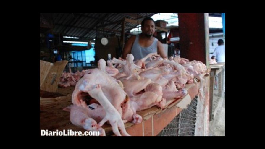 Precios del pollo oscilan entre RD$45 y RD$50 Precios del pollo oscilan entre RD$45 y RD$50