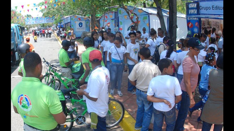 Ministerio de Cultura cobrará por entrada a la Feria del Libro