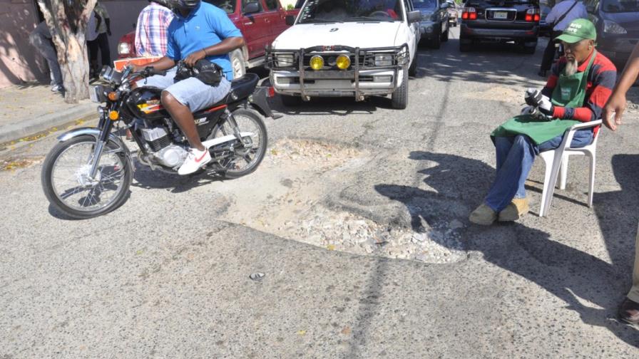 La calle Juan A. Ibarra es un desastre