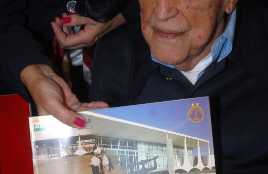 Muere Niemeyer, el arquitecto revolucionario