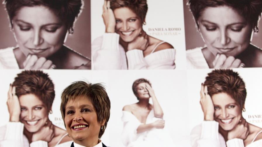 Daniela Romo presenta disco por sus 40 años de carrera Daniela Romo presenta disco por sus 40 años de carrera