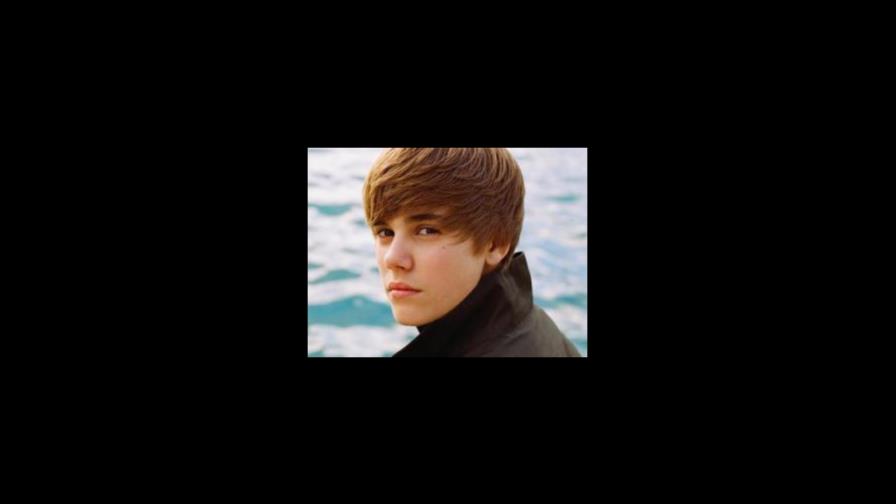 La madre de Justin Bieber escribirá sus memorias