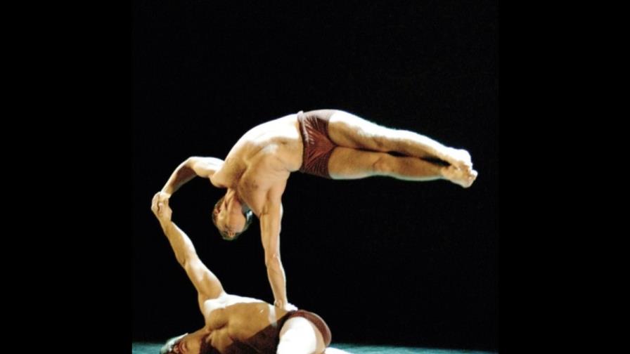 Cirque Éloize llega a Premios Casandra