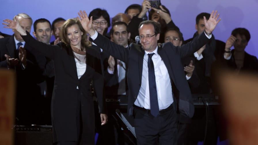 F. Hollande derrota a Sarkozy con un 51,7%