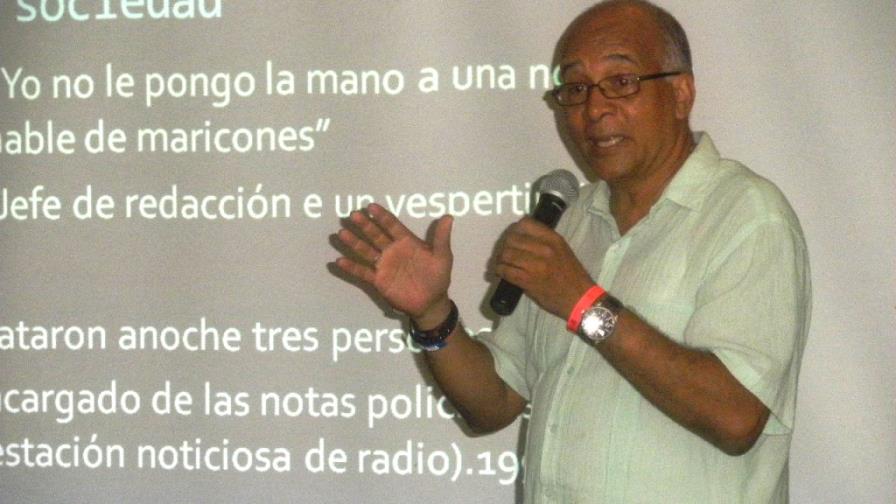 Periodista se queja del tratamiento de la homosexualdiad en los medios Periodista se queja del tratamiento de la homosexualdiad en los medios