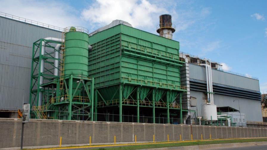 Fitch asigna a Metaldom mejor rating RD