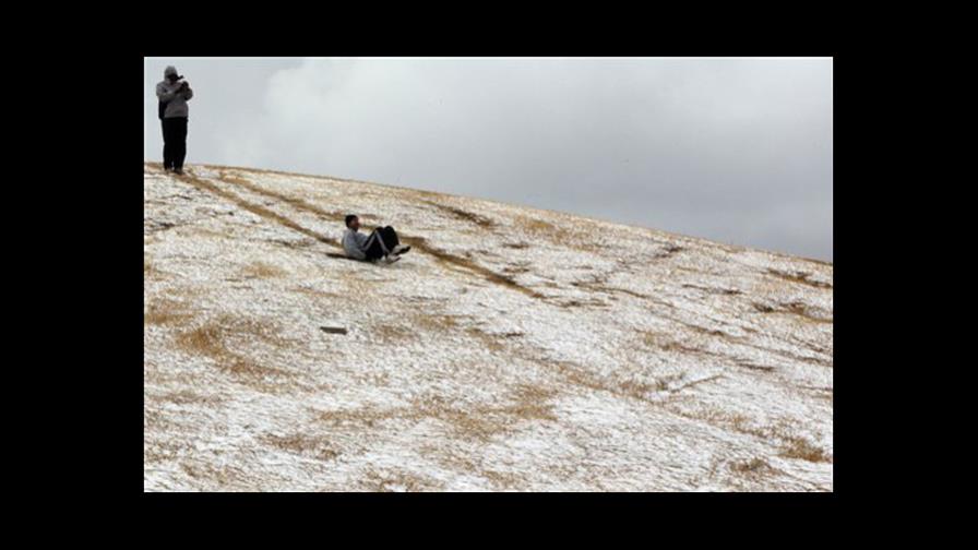 Después de un siglo cae nieve en Sudáfrica