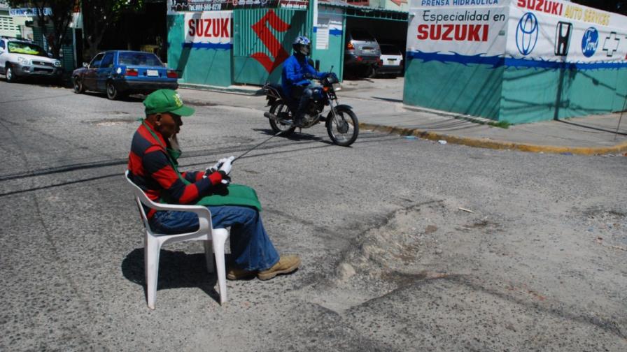 Reparen el boquete antes de que rompa la fuga, otra vez