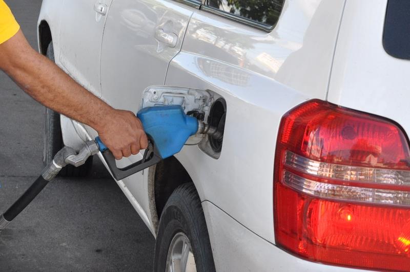 Precios de los combustibles vuelven a aumentar