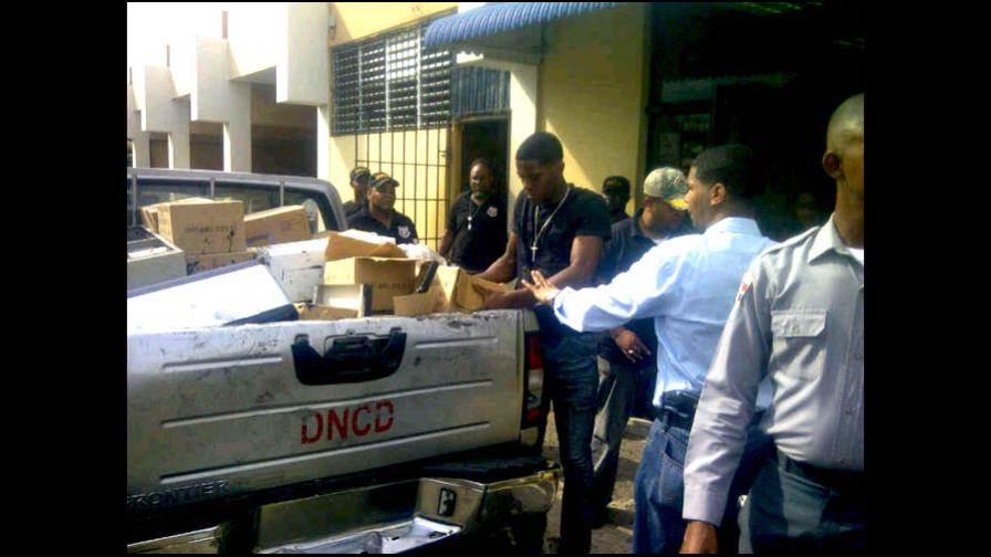 Apresan hombre al que le ocuparon más de 10,000 películas piratas