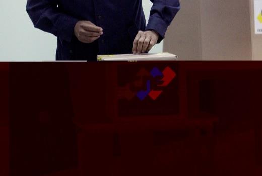 Las elecciones venezolanas transcurren sin incidentes violentos