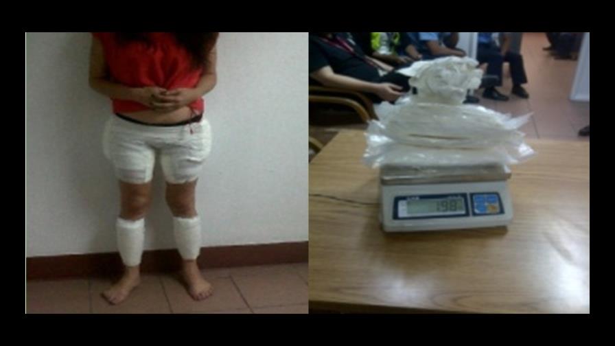 Detienen a española que saldría del país con el cuerpo forrado de cocaína