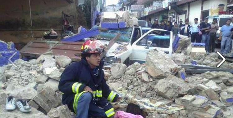 Al menos tres muertos por terremoto en Guatemala; Nicaragua emite alerta de tsunami