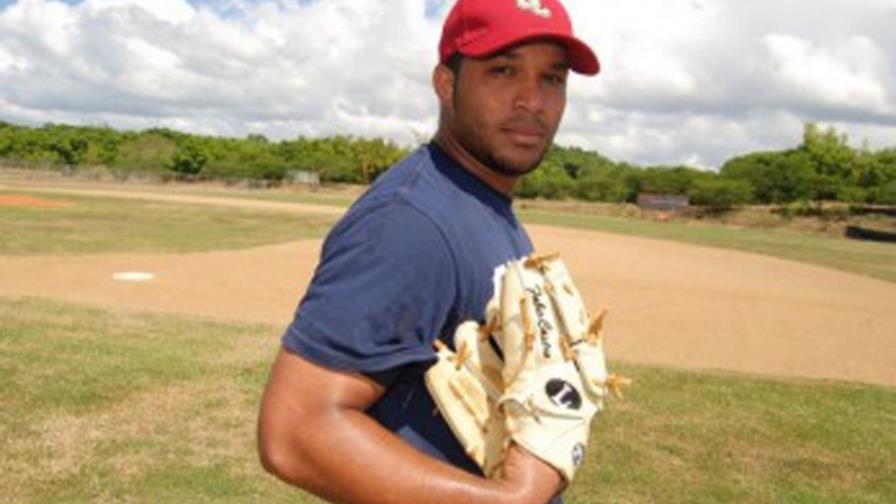 Peralta, Lara y Silverio a las Mayores por Regla 5 Peralta, Lara y Silverio a las Mayores por Regla 5