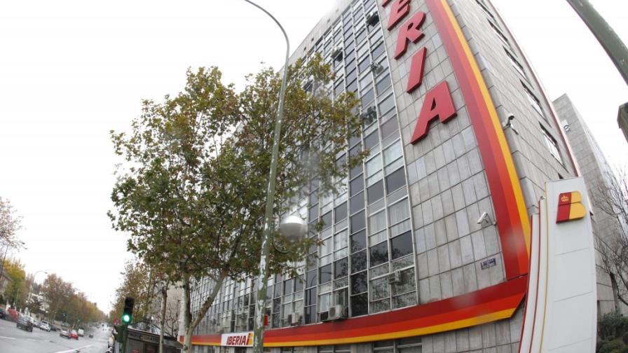 Iberia suspende a partir de abril su ruta entre Madrid y Santo Domingo Iberia suspende a partir de abril su ruta entre Madrid y Santo Domingo