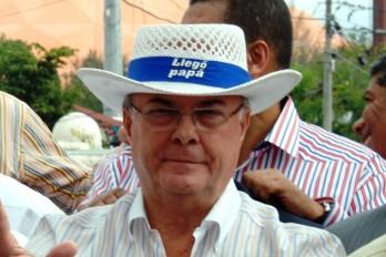 Hipólito Mejía pide diálogo entre Gobierno y Fenatrado Hipólito Mejía pide diálogo entre Gobierno y Fenatrado