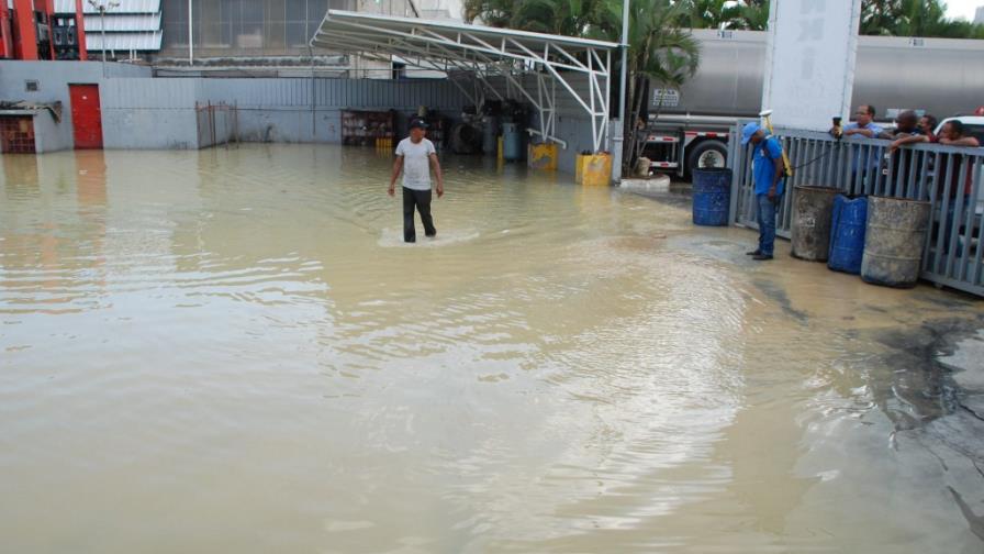 CAASD someterá a responsables de avería que deja sin agua gran parte de la Capital