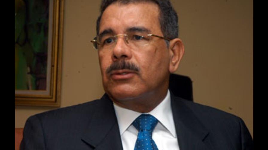 Presidente Medina felicita a Chávez por su tercera reelección
