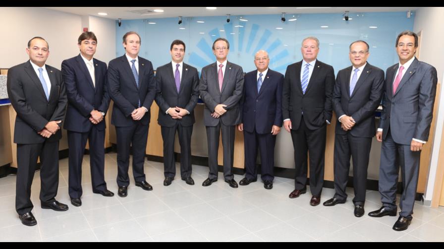 Banco Popular inaugura moderna sucursal en Ágora Mall