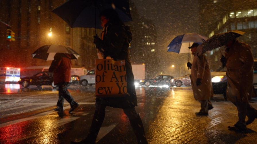 Cancelan cientos vuelos hacia NY por tormenta Cancelan cientos vuelos hacia NY por tormenta