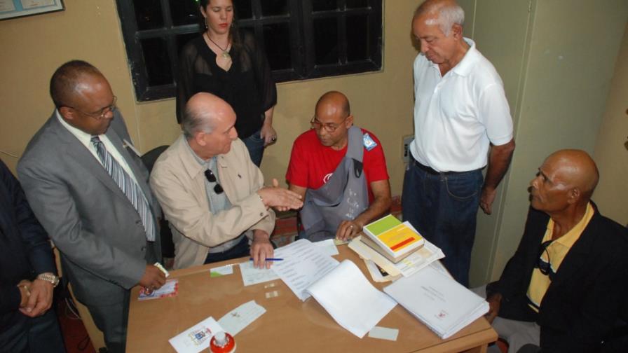Acuerdo con desalojados de Gazcue