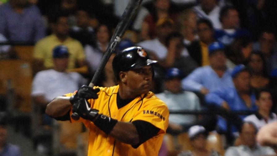 Arizona está interesado en Miguel Tejada