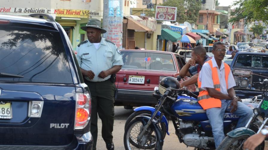 Amet pone 113,827 multas en 5 meses; mayoría por cinturón