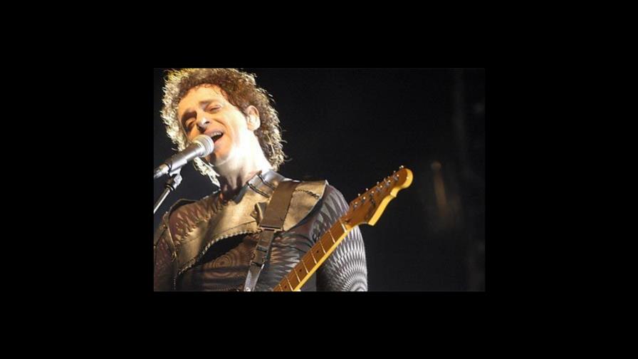 Madre de Cerati insiste en que el músico mejora y saldrá adelante del coma