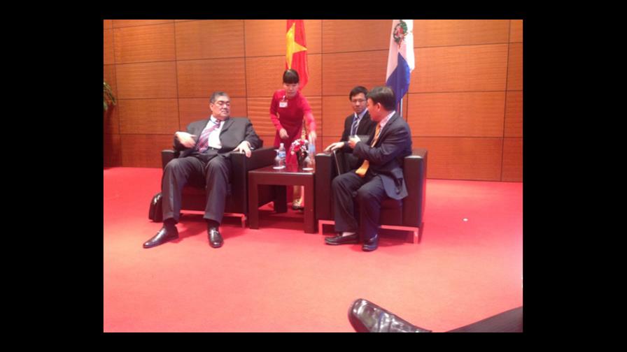 Miguel Mejía propone aprovechar el crecimiento económico de Vietnam