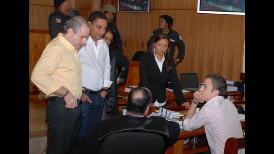 Jueces reducen condena a implicados en el caso Figueroa Agosto