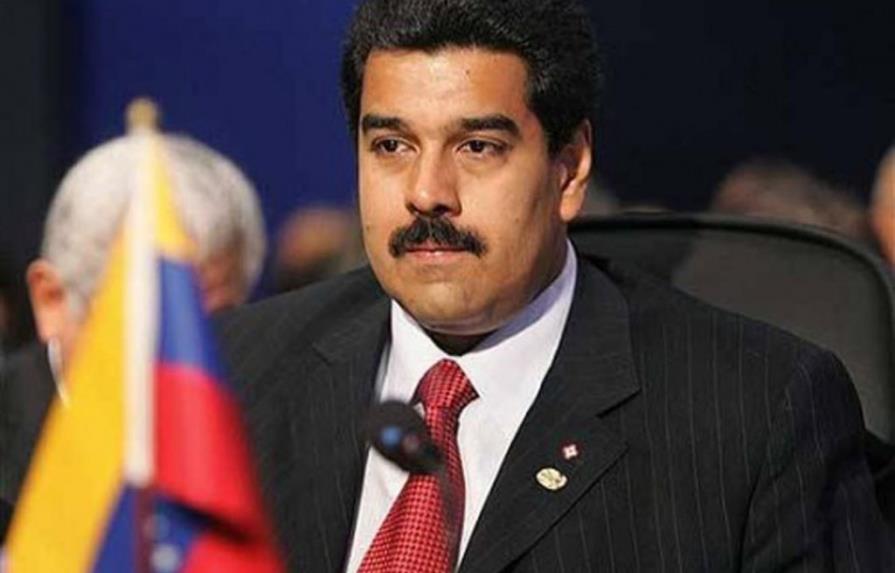 Nicolás Maduro, exconductor de autobús, hereda a Chavez