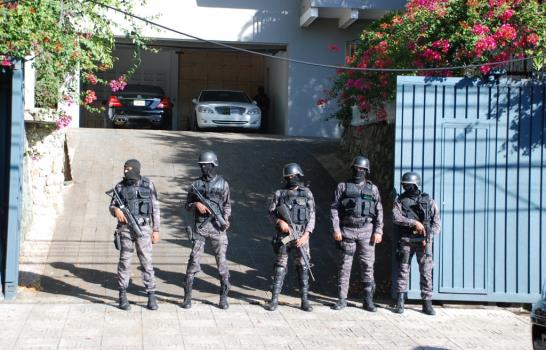 Silencio oficial sobre allanamientos a Guillermo Gómez