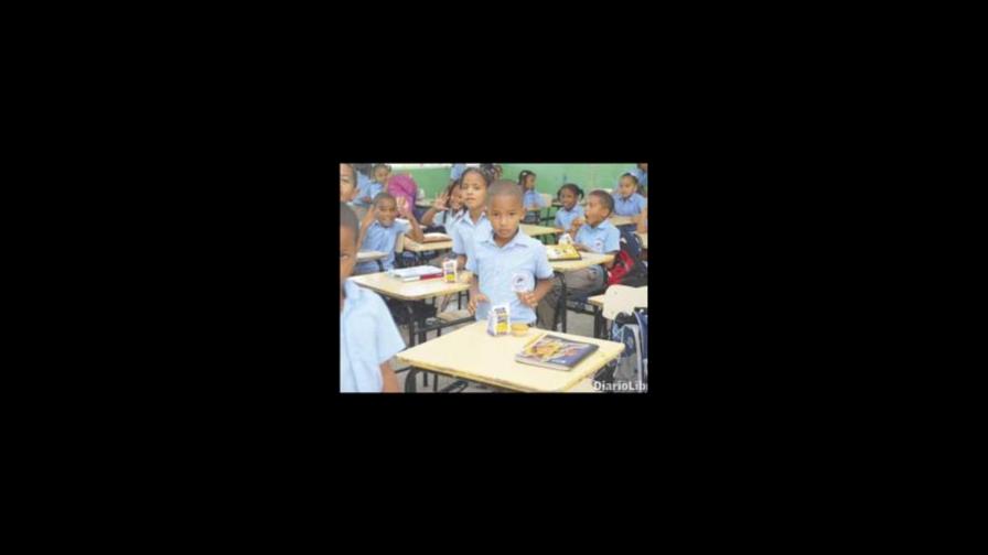 Dicen se distribuyó fondos garantizan servicios gratuitos en escuelas