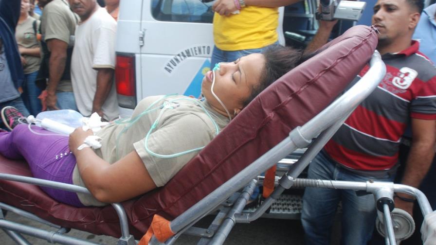 25 mujeres se intoxican al inhalar sustancia tóxica 25 mujeres se intoxican al inhalar sustancia tóxica
