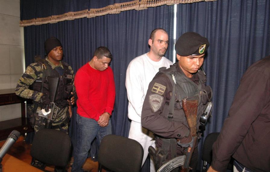 Entregan a RD dominicanos extraditados desde EE.UU.