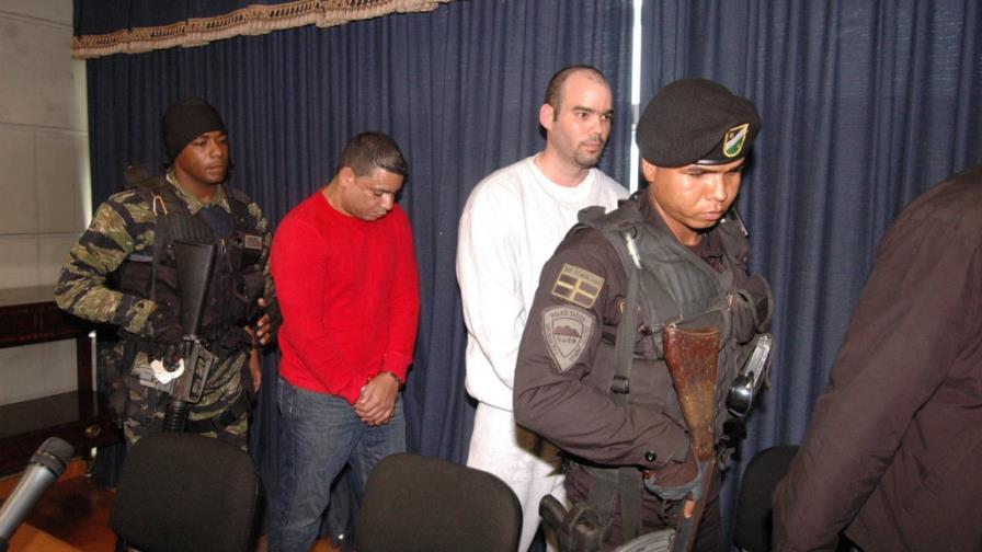 Entregan a RD dominicanos extraditados desde EE.UU.