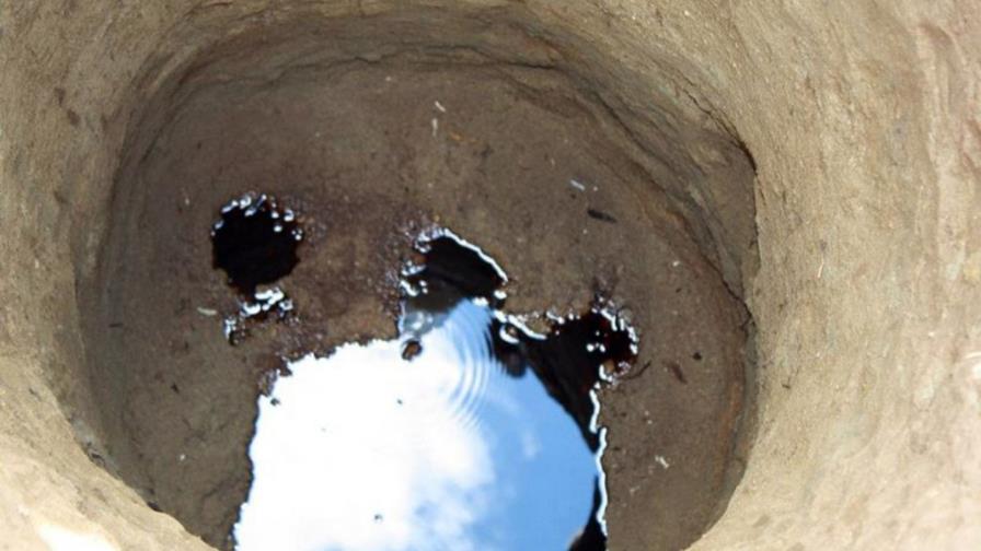 Toman muestra de petróleo Montecristi