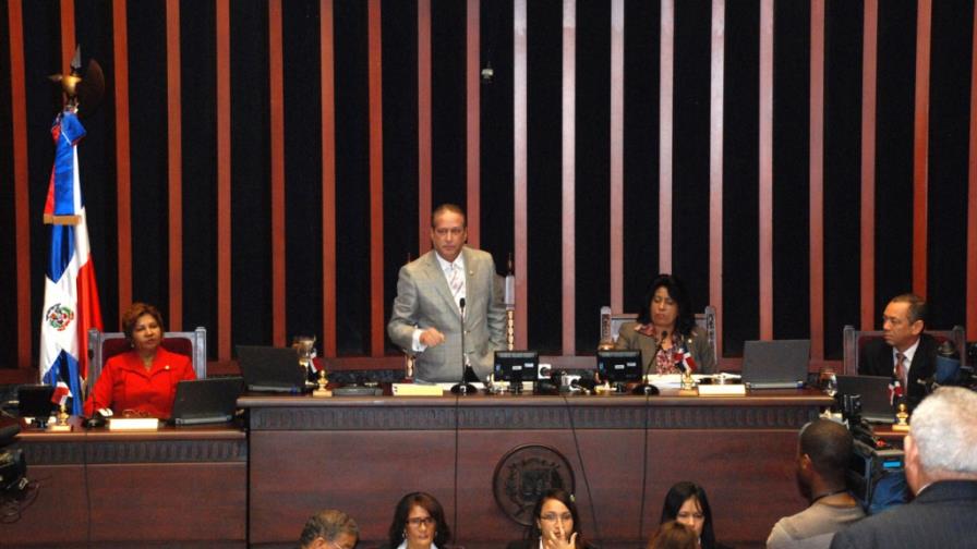 Senado rechaza modificaciones de diputados a la ley de salarios