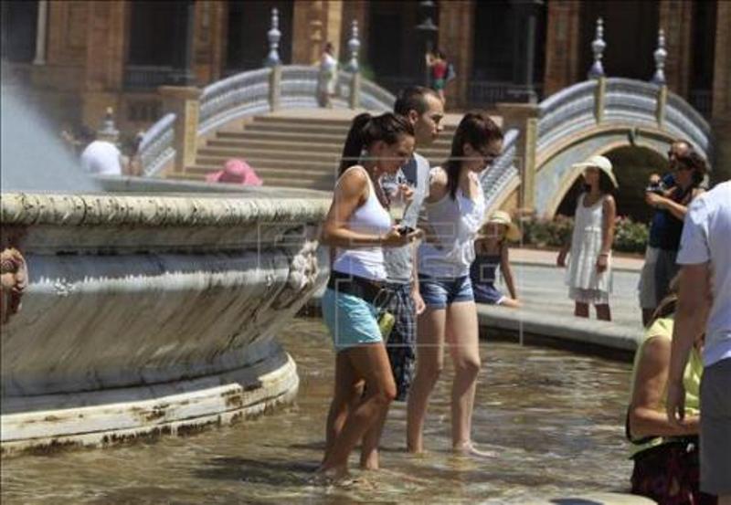 Una ola de calor somete a España a uno de los veranos más secos