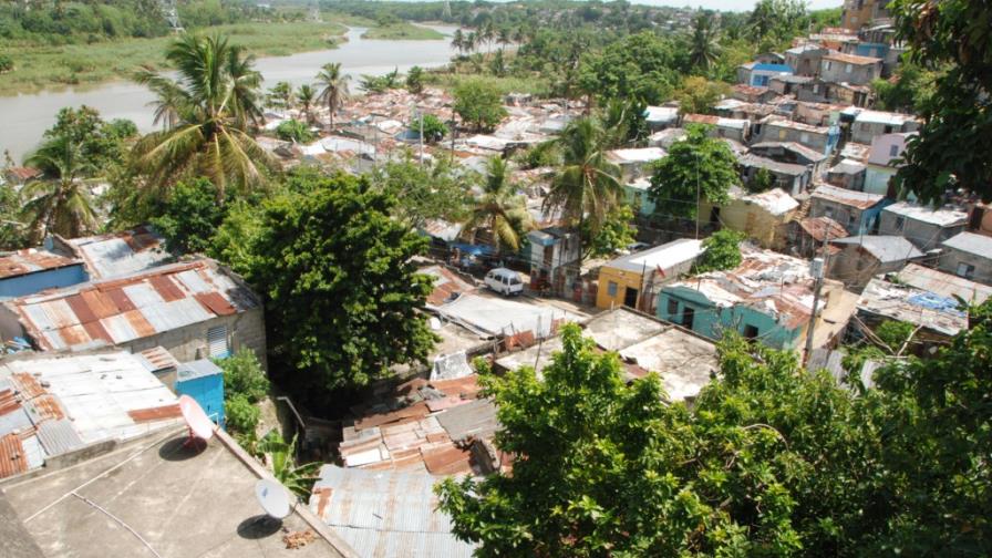 Todos quieren casas nuevas en La Barquita