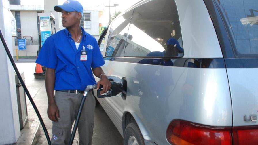 Combustibles bajan entre RD$2.08 y RD$3.20